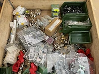 Partij installatiemateriaal - afbeelding 3 van  3