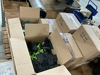 Partij installatiemateriaal - afbeelding 2 van  5