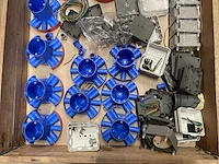 Partij installatiemateriaal - afbeelding 2 van  4