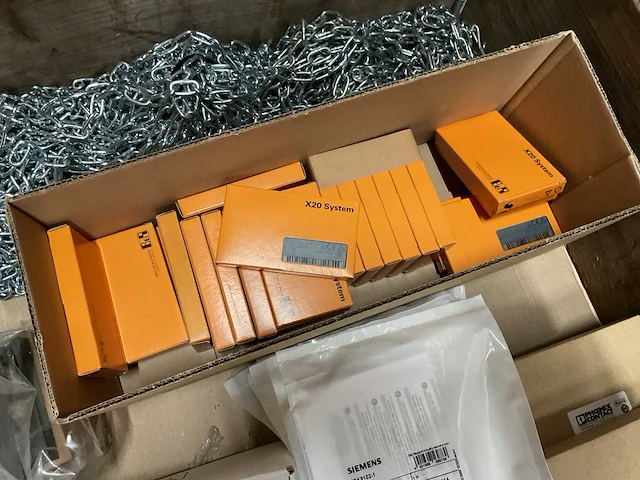 Partij installatiemateriaal - afbeelding 9 van  9