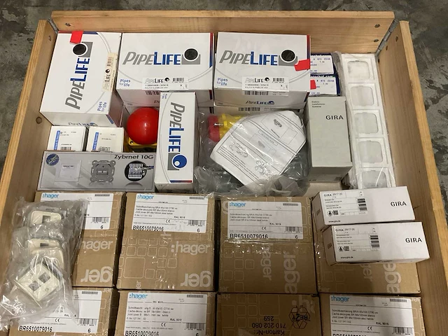 Partij installatiemateriaal - afbeelding 3 van  8