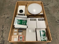 Partij installatiemateriaal - afbeelding 1 van  6