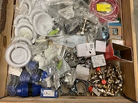 Partij installatiemateriaal - afbeelding 2 van  3