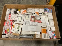 Partij installatiemateriaal - afbeelding 1 van  7