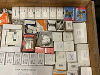 Partij installatiemateriaal - afbeelding 2 van  7