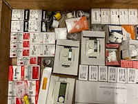 Partij installatiemateriaal - afbeelding 6 van  7