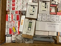 Partij installatiemateriaal - afbeelding 7 van  7