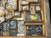 Partij installatiemateriaal - afbeelding 3 van  5