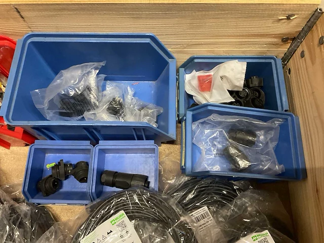 Partij installatiemateriaal - afbeelding 5 van  5