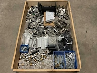 Partij installatiemateriaal - afbeelding 1 van  3