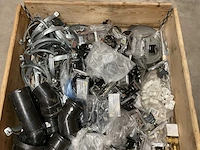 Partij installatiemateriaal - afbeelding 3 van  3