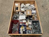 Partij installatiemateriaal - afbeelding 1 van  8