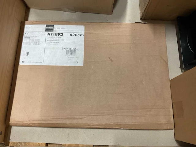 Partij installatiemateriaal - afbeelding 2 van  8