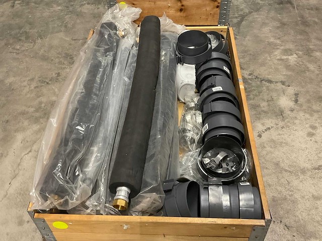 Partij installatiemateriaal - afbeelding 2 van  2