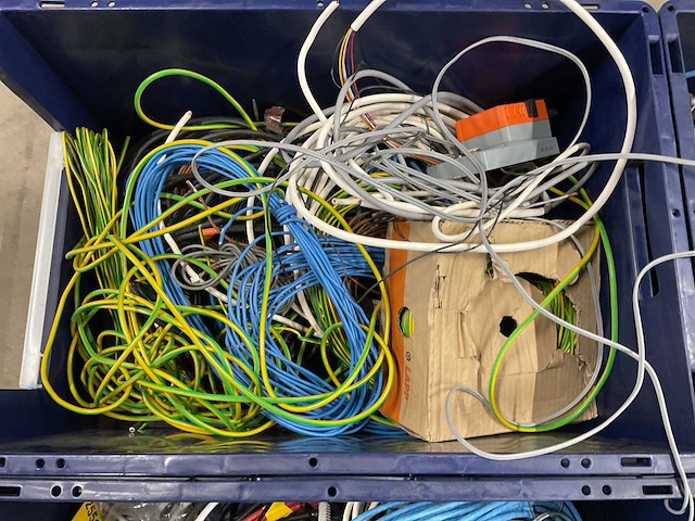 Partij installatiemateriaal - afbeelding 3 van  5