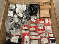 Partij installatiemateriaal - afbeelding 3 van  3