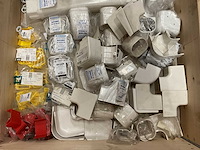 Partij installatiemateriaal - afbeelding 2 van  3