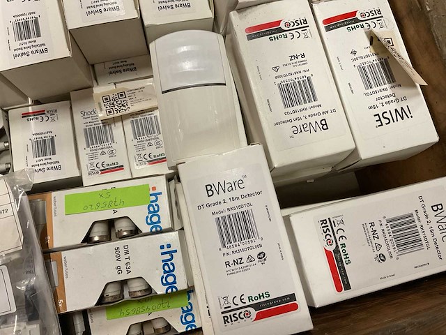 Partij installatiemateriaal - afbeelding 4 van  8