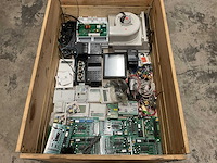 Partij installatiemateriaal - afbeelding 1 van  3