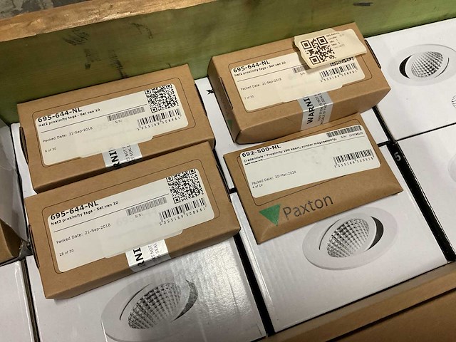 Partij installatiemateriaal - afbeelding 2 van  12