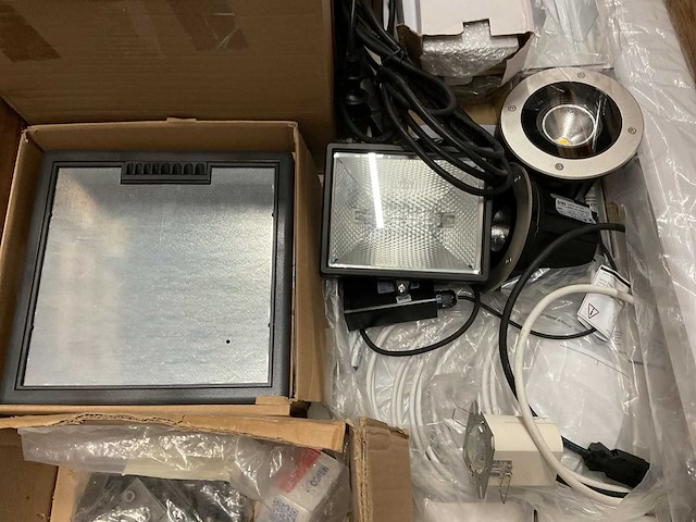 Partij installatiemateriaal - afbeelding 3 van  6