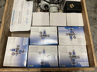 Partij installatiemateriaal - afbeelding 2 van  7