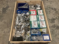 Partij installatiemateriaal - afbeelding 1 van  7