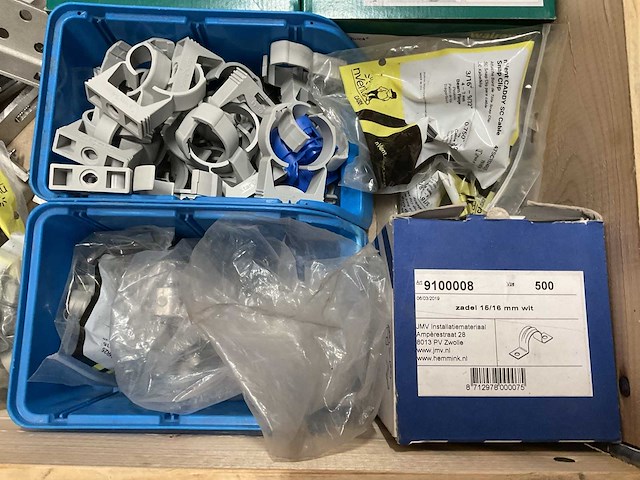 Partij installatiemateriaal - afbeelding 4 van  7