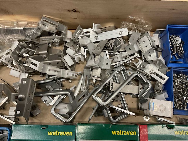 Partij installatiemateriaal - afbeelding 6 van  7