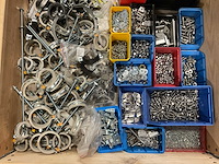 Partij installatiemateriaal - afbeelding 2 van  3