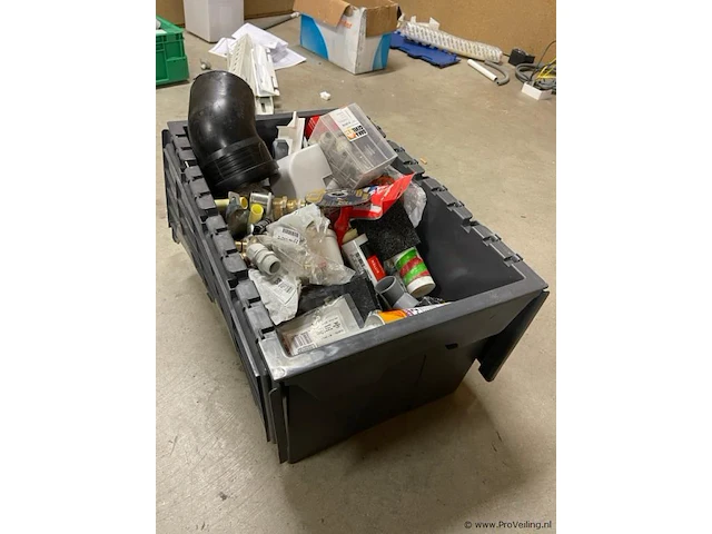 Partij installatiematerialen divers - afbeelding 1 van  2
