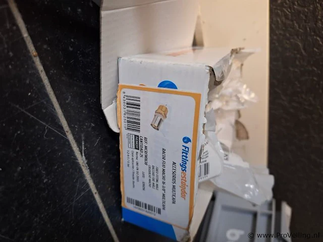 Partij installatiematerialen; in 7 dozen - afbeelding 5 van  14