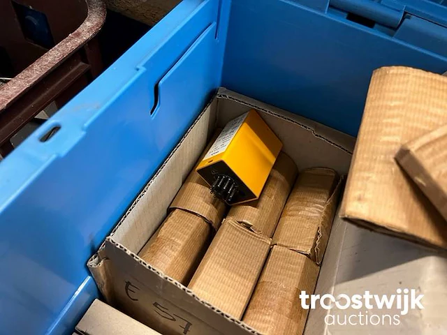 Partij installatiematerialen - afbeelding 5 van  9