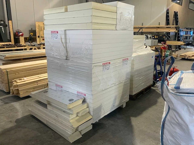 Partij isogard elevate pirplaat isolatie 600x1200cm 70mm - afbeelding 1 van  9