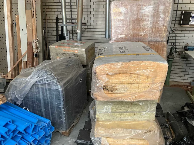 Partij isolatiemateriaal - afbeelding 5 van  8