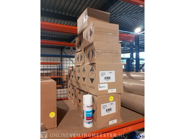 Partij isoleercoating spuitbus plastikote, wit - afbeelding 1 van  4