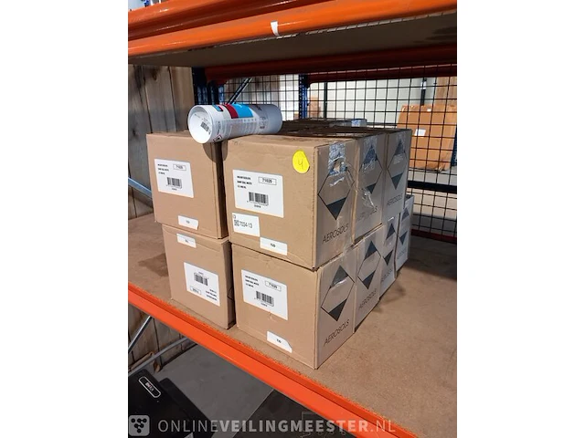 Partij isoleercoating spuitbus plastikote, wit - afbeelding 1 van  6