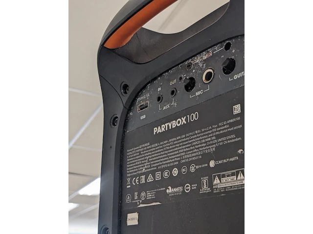 Partij jbl boxen en airpods - afbeelding 8 van  16