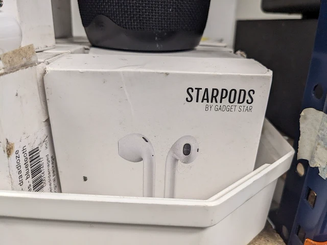 Partij jbl boxen en airpods - afbeelding 10 van  16