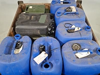 Partij jerrycans (leeg) - afbeelding 2 van  7