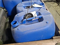 Partij jerrycans (leeg) - afbeelding 3 van  7