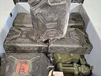 Partij jerrycans - afbeelding 2 van  8