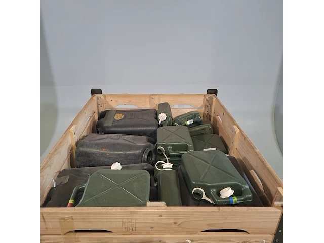 Partij jerrycans - afbeelding 2 van  4