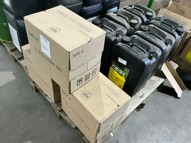 Partij john deere motorolie - afbeelding 1 van  6