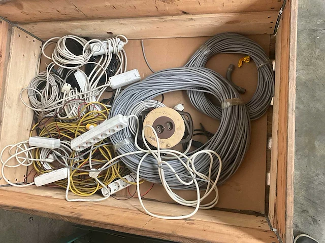 Partij kabel - afbeelding 2 van  3