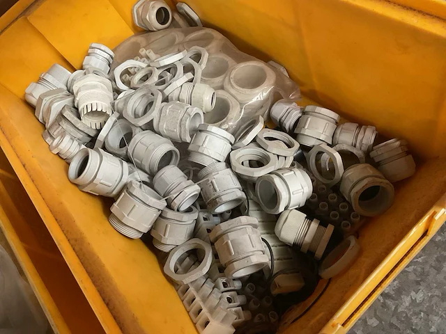 Partij kabelconnectors - afbeelding 1 van  3