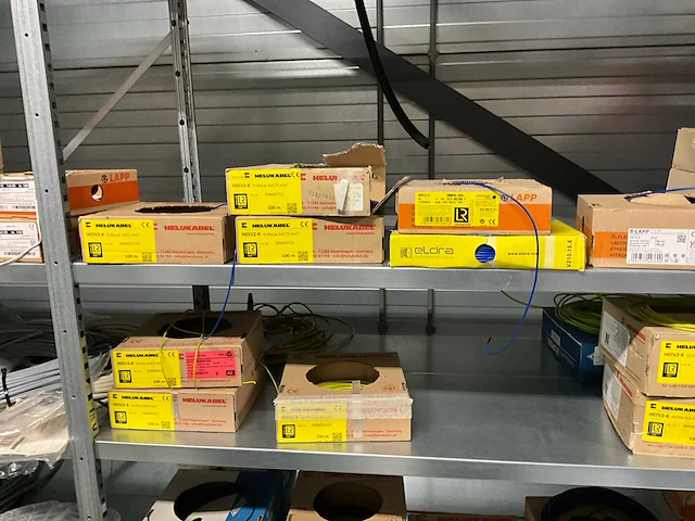 Partij kabels en snoeren - afbeelding 9 van  24