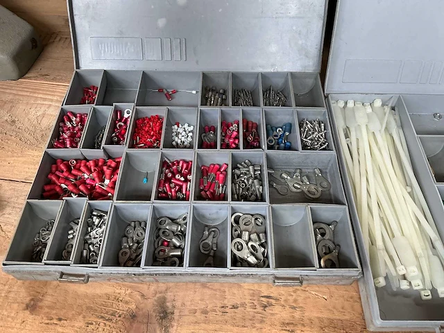Partij kabelschoenen - afbeelding 2 van  5
