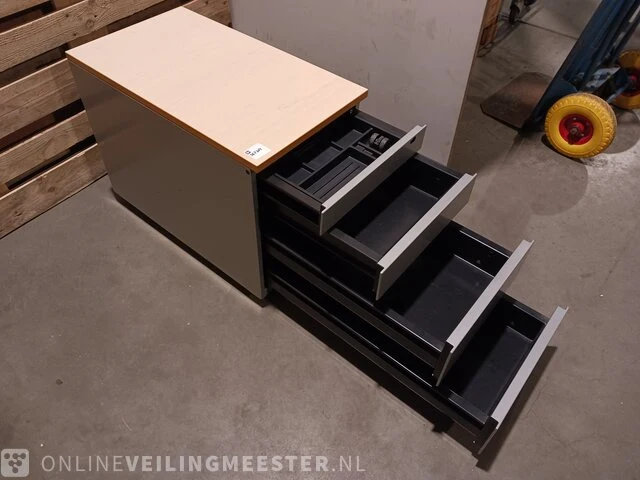 Partij kantoor meubels - afbeelding 11 van  20