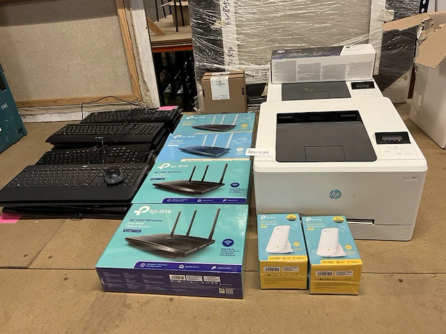 Partij kantoorartikelen ca. 30x hp, logitech, tp-link - afbeelding 2 van  6